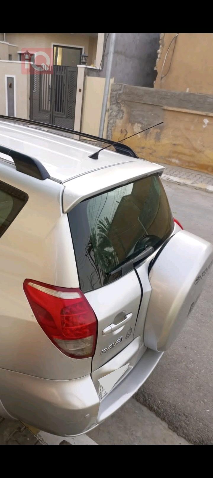 تويوتا راف 4